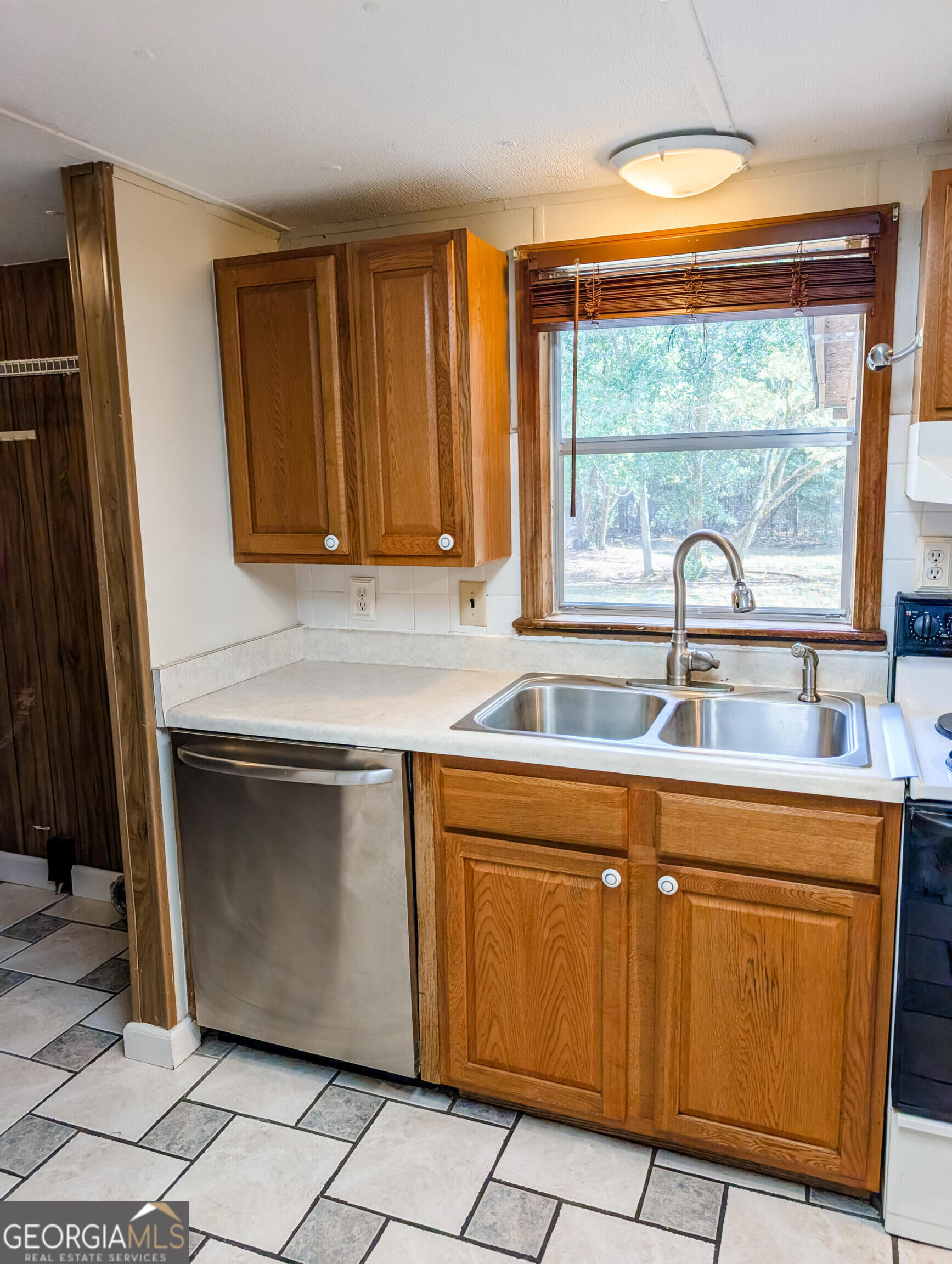 3300 Hamlin Road Lizella GA 31052
