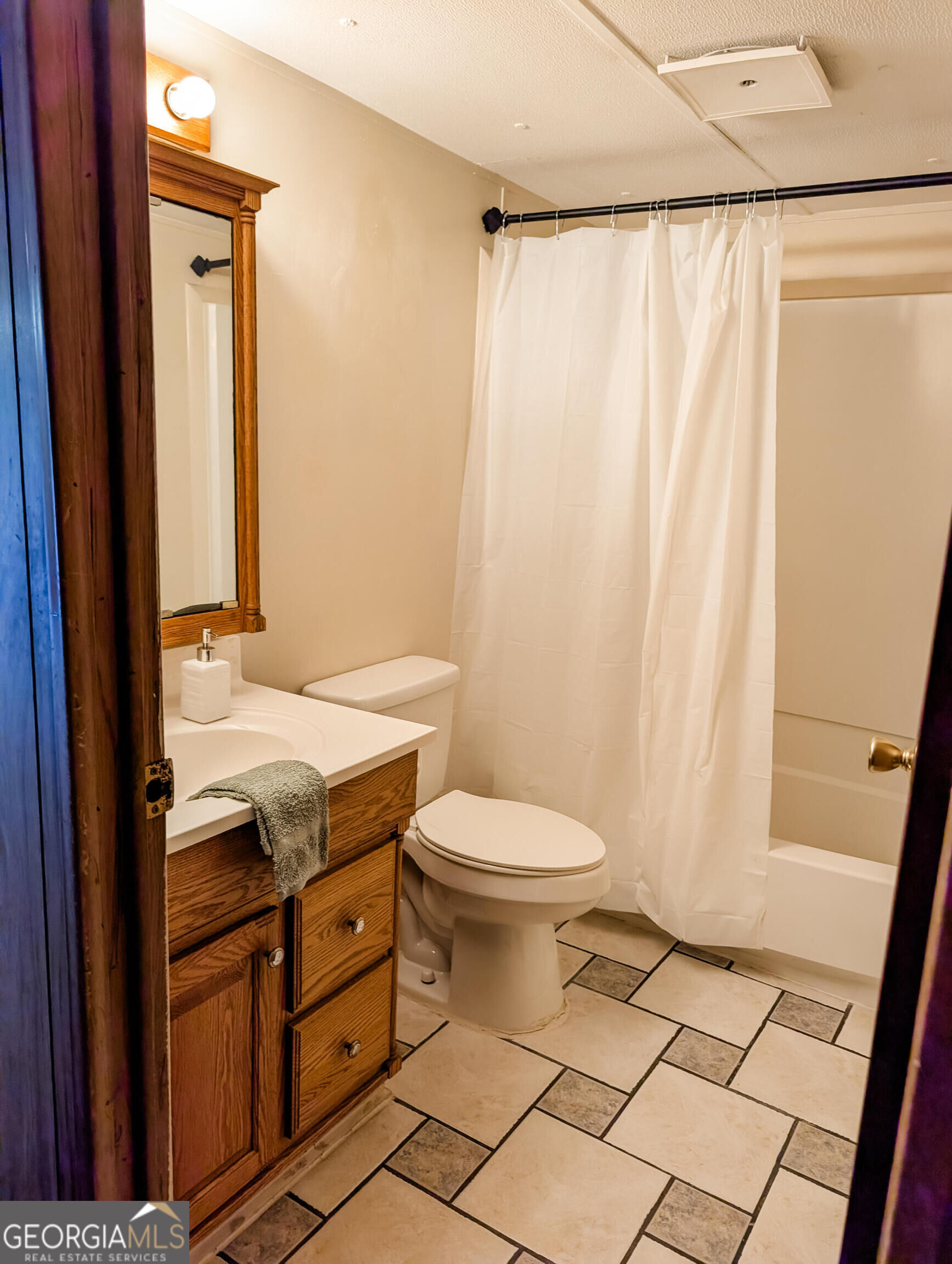 3300 Hamlin Road Lizella GA 31052