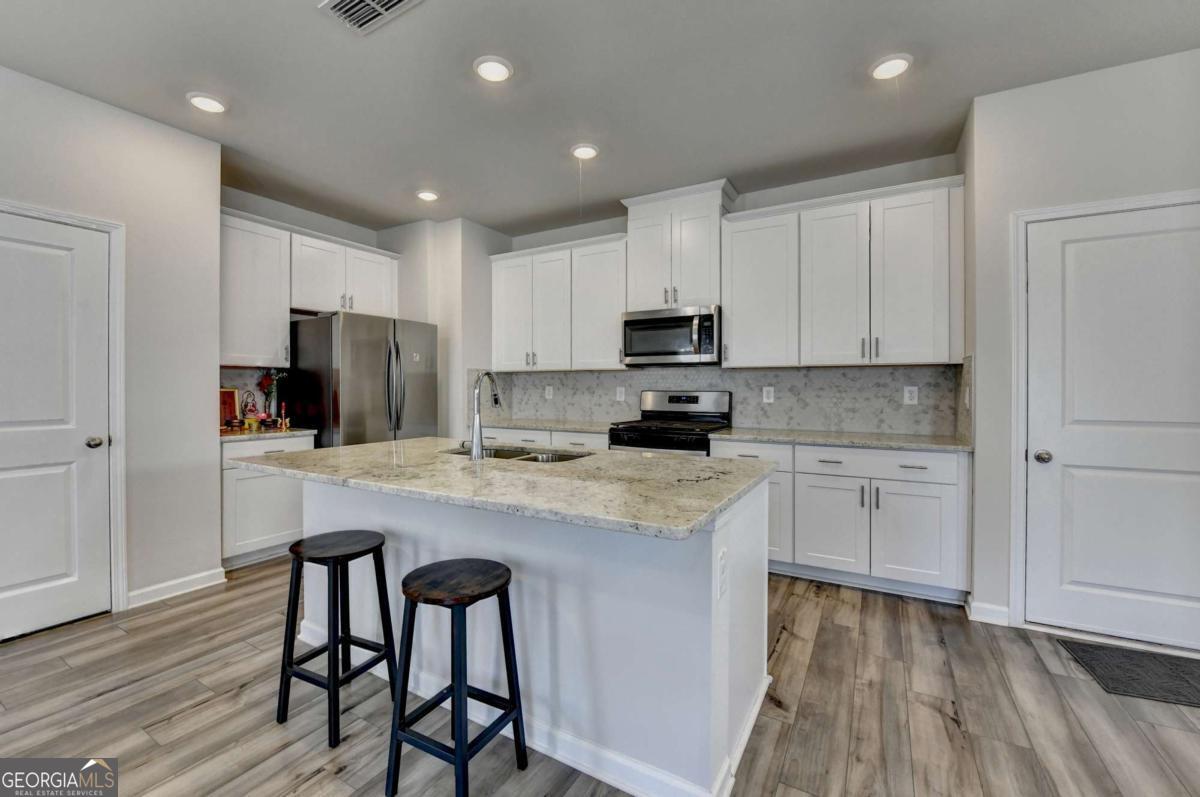 2531 Canning View Avenue Lawrenceville GA 30044