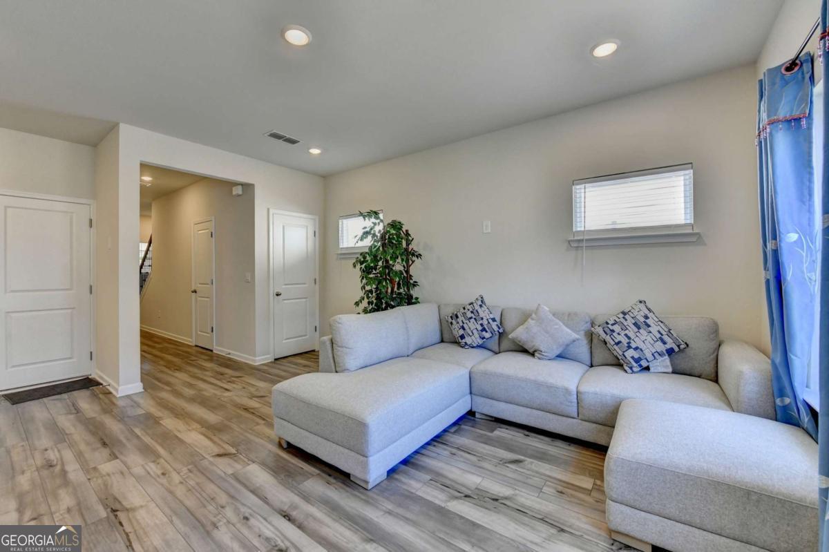 2531 Canning View Avenue Lawrenceville GA 30044