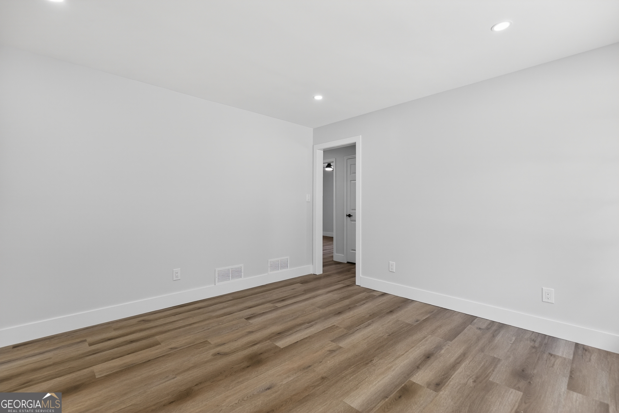 2712 Loghaven Drive NW Atlanta GA 30318