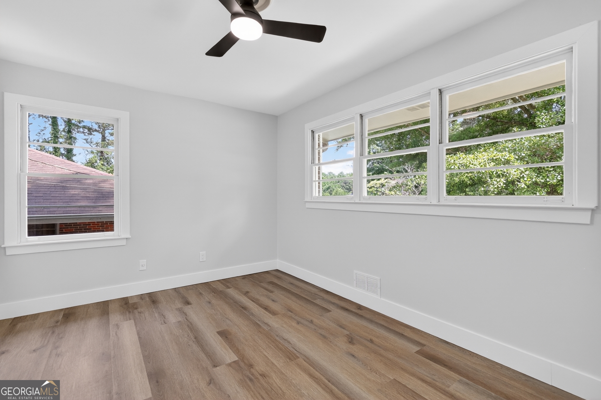 2712 Loghaven Drive NW Atlanta GA 30318