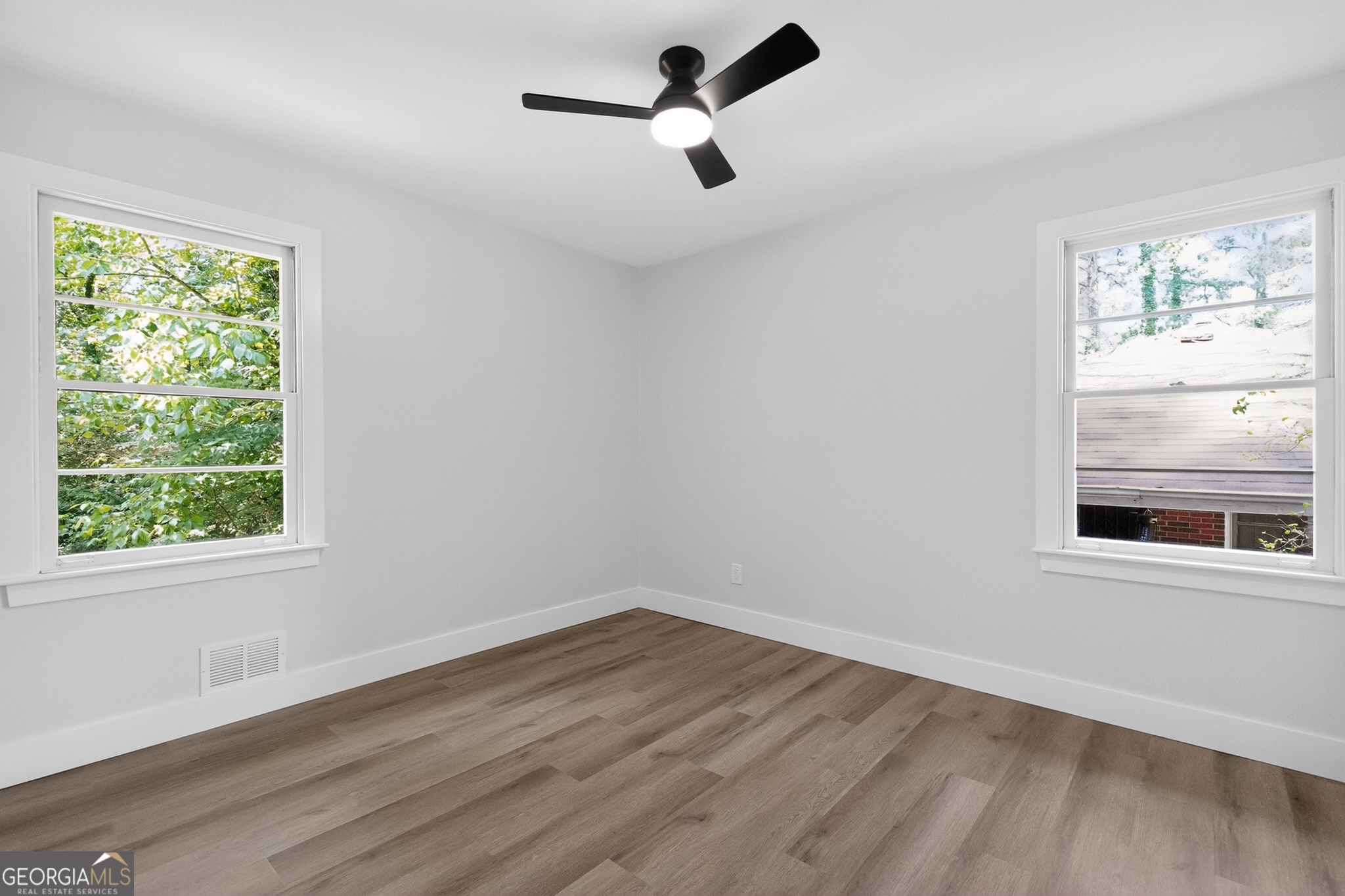 2712 Loghaven Drive NW Atlanta GA 30318