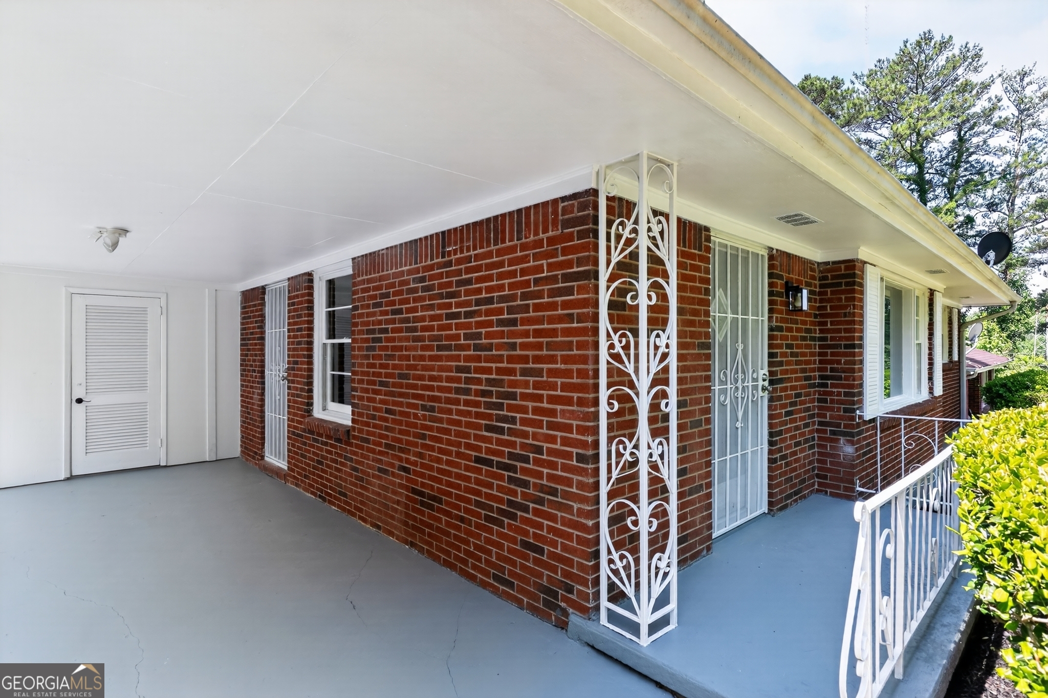 2712 Loghaven Drive NW Atlanta GA 30318