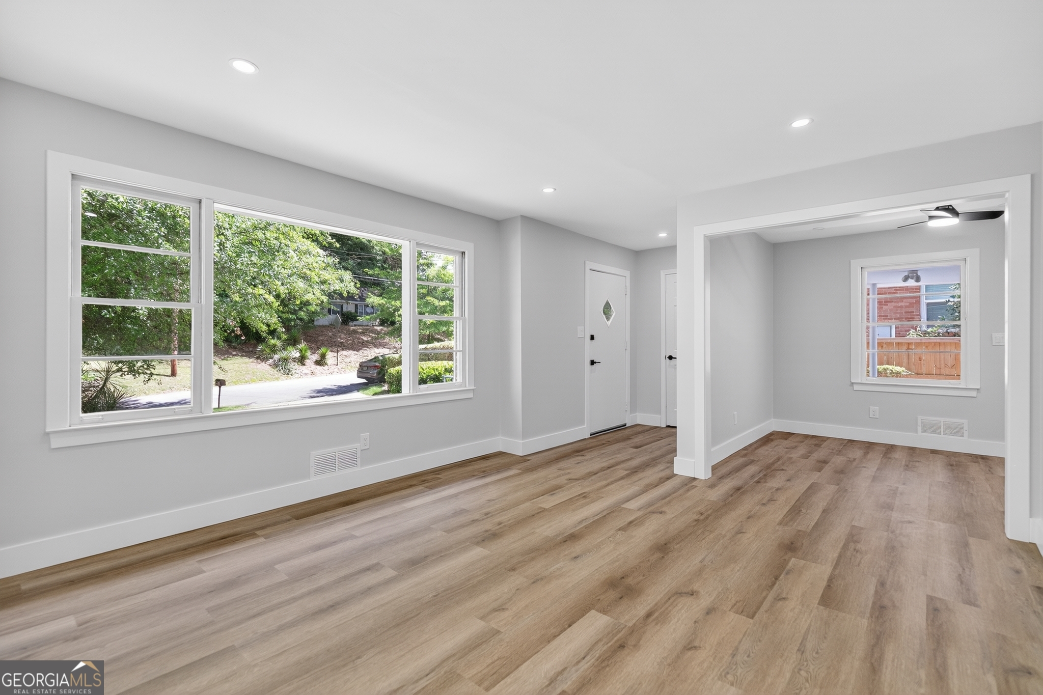 2712 Loghaven Drive NW Atlanta GA 30318