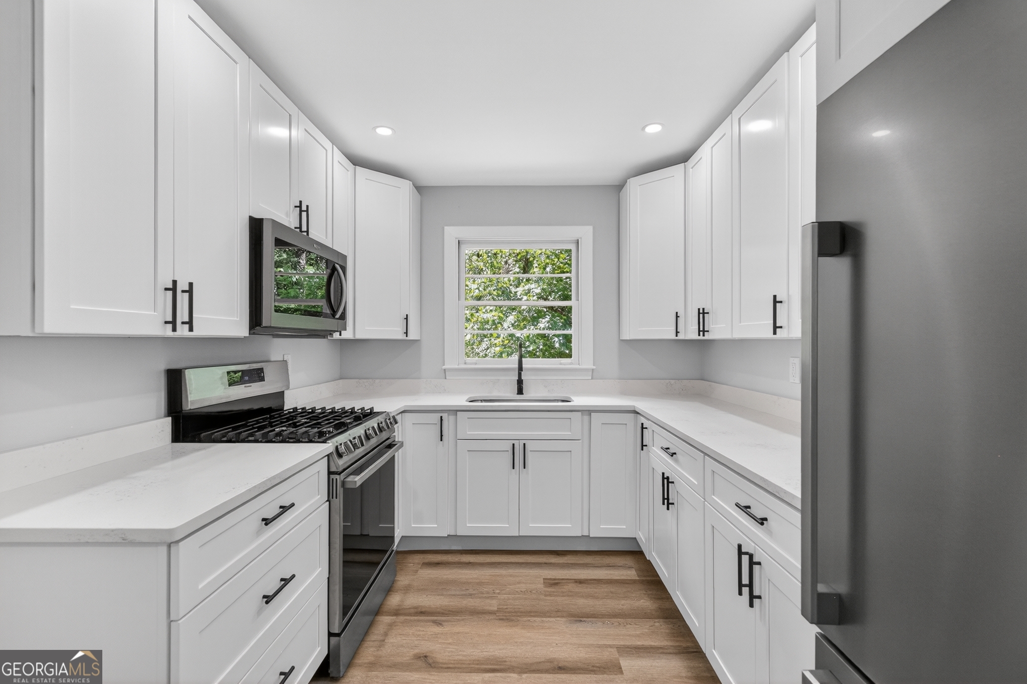 2712 Loghaven Drive NW Atlanta GA 30318