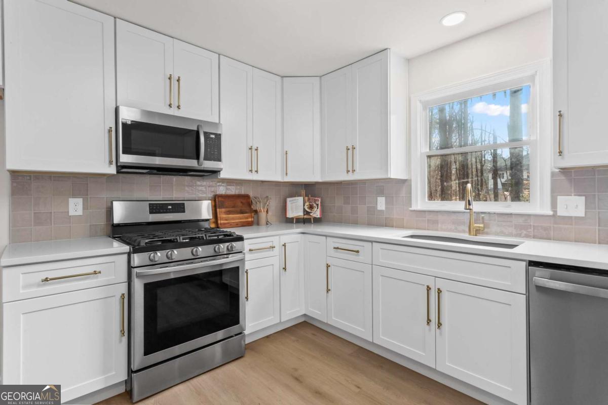 604 Apache Trail Woodstock GA 30189