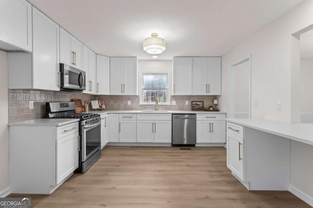 604 Apache Trail Woodstock GA 30189