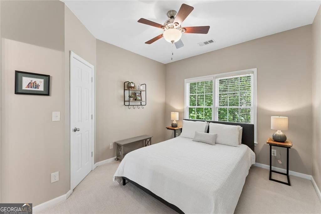 5607 Vinings Retreat Pass SW Mableton GA 30126