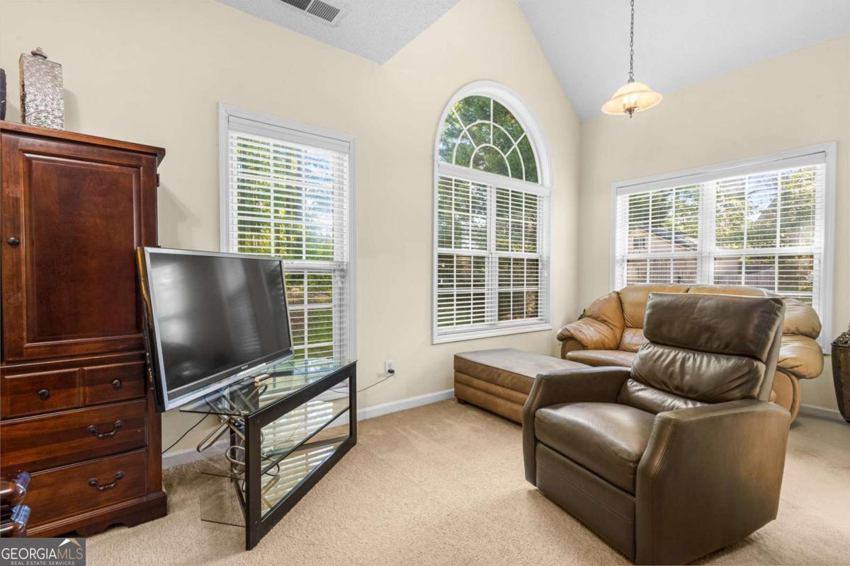 825 Lincoln Square Locust Grove GA 30248