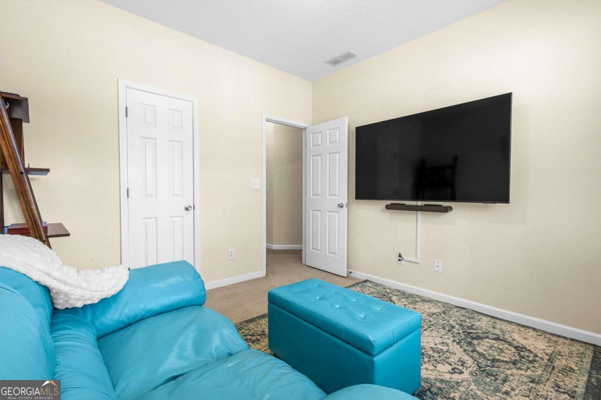 825 Lincoln Square Locust Grove GA 30248