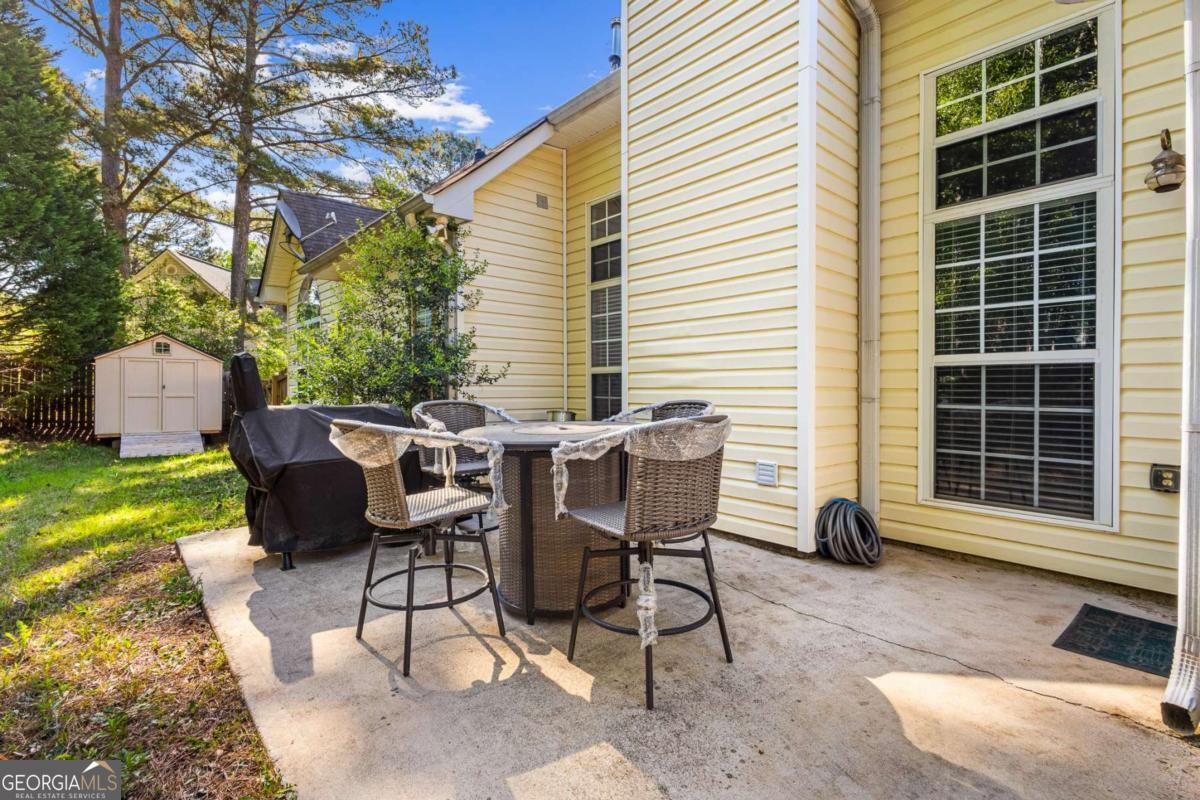 825 Lincoln Square Locust Grove GA 30248