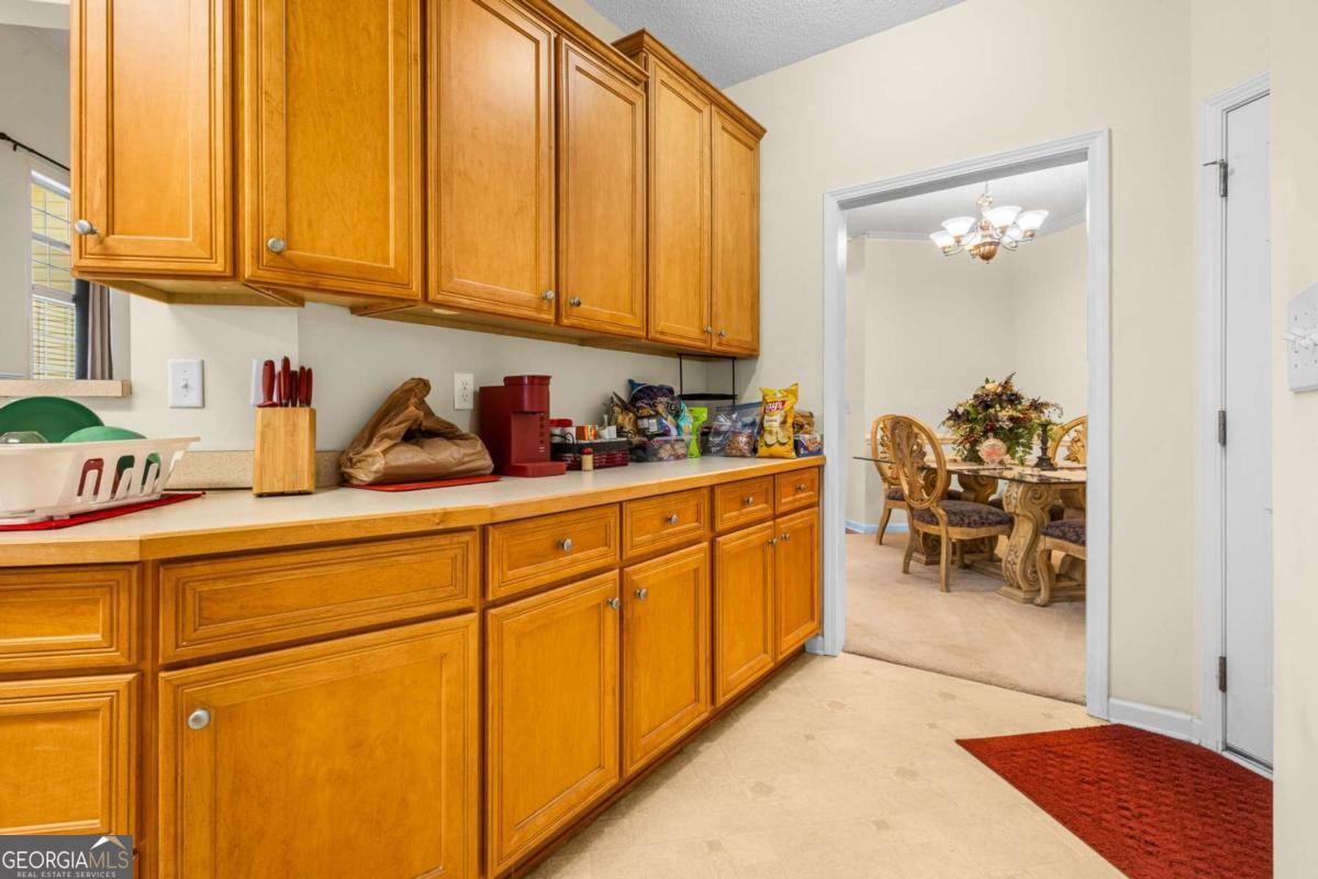 825 Lincoln Square Locust Grove GA 30248