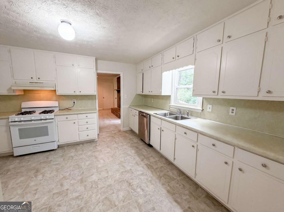 4402 N Shore Lane Norcross GA 30093
