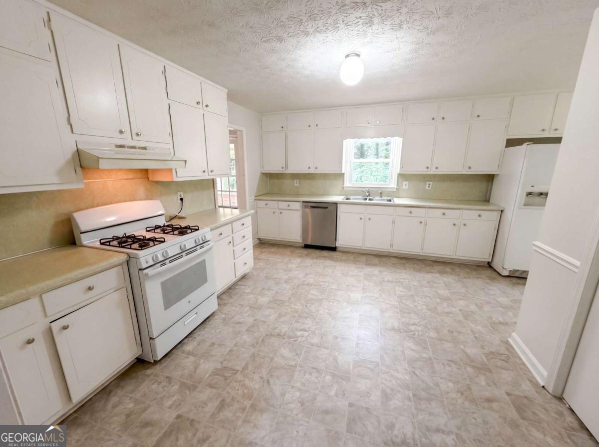 4402 N Shore Lane Norcross GA 30093
