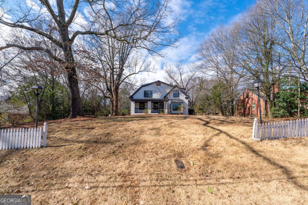 2413 Charleston Oaks Lane Decatur GA 30030