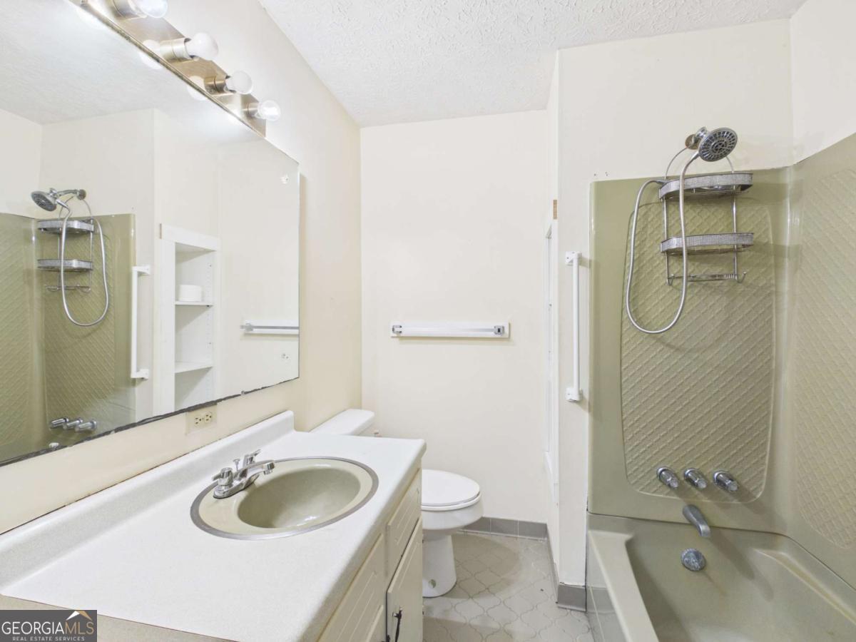 1600 Mcnutt Creek Road Bogart GA 30622