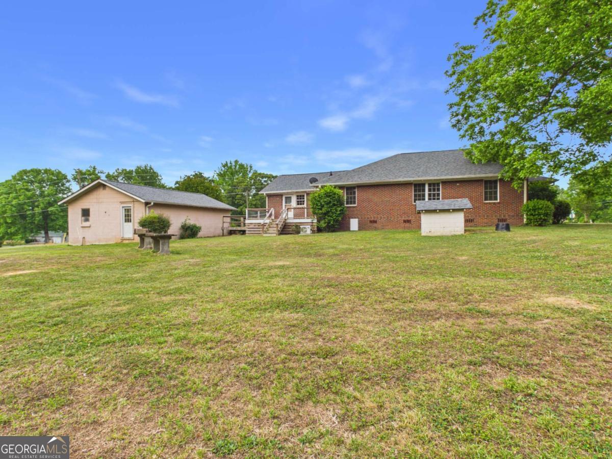 1600 Mcnutt Creek Road Bogart GA 30622