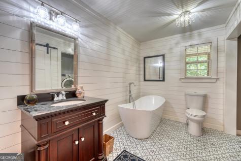 2228 Walls Mountain Hiawassee GA 30546