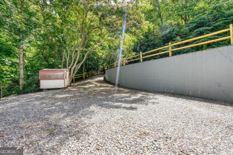 2228 Walls Mountain Hiawassee GA 30546