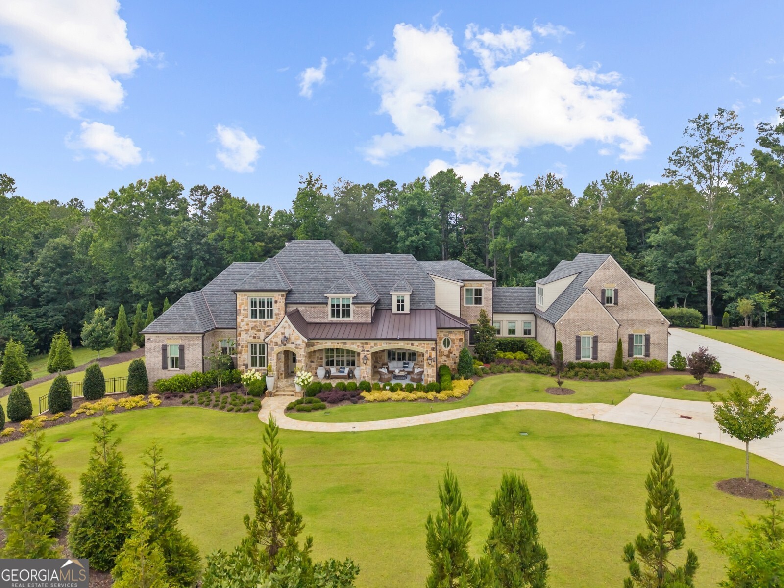 570 Lost River Bend Milton GA 30004