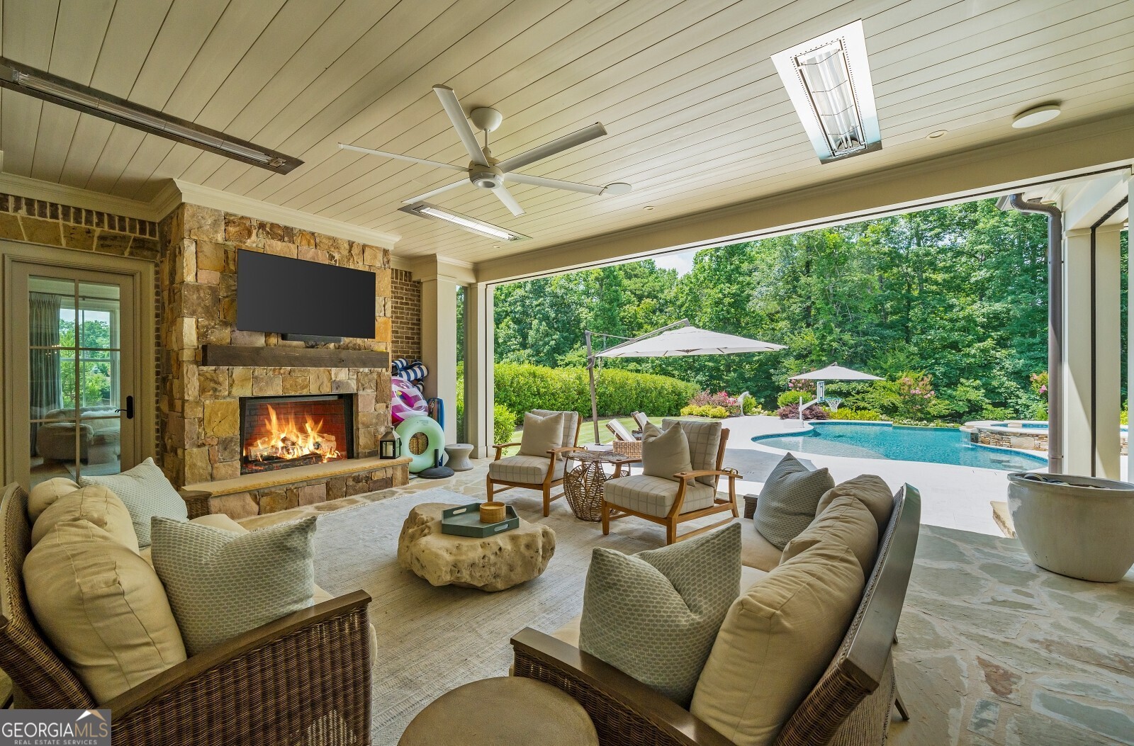 570 Lost River Bend Milton GA 30004