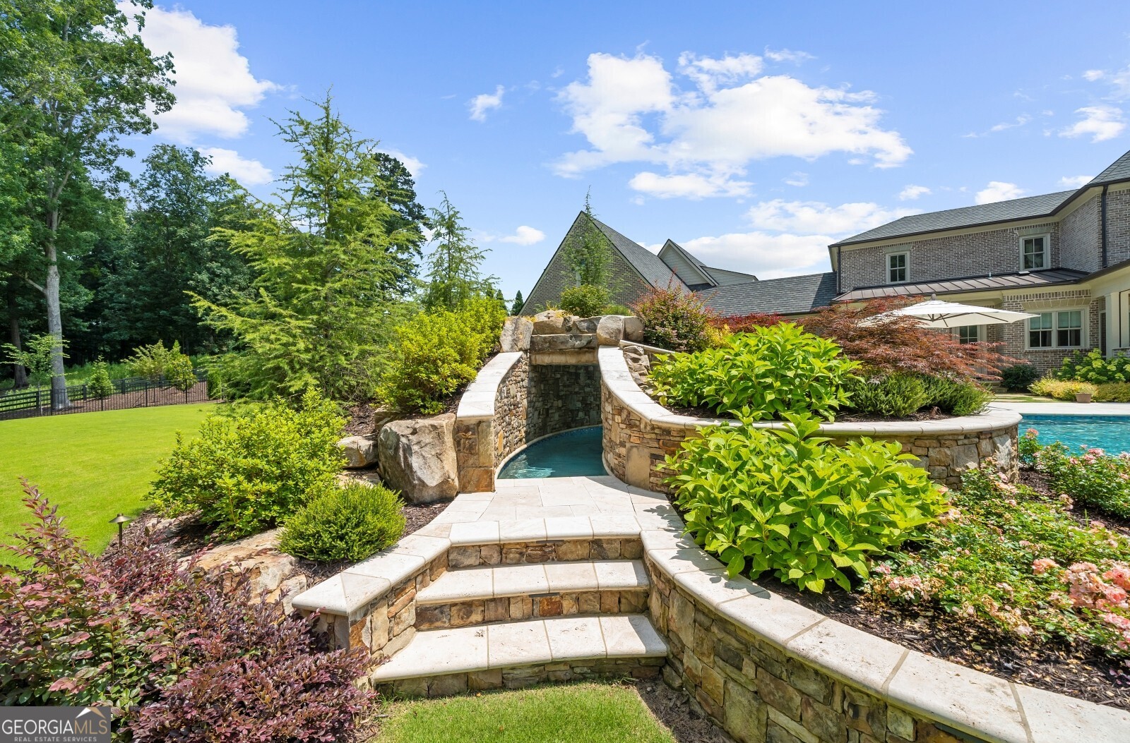 570 Lost River Bend Milton GA 30004
