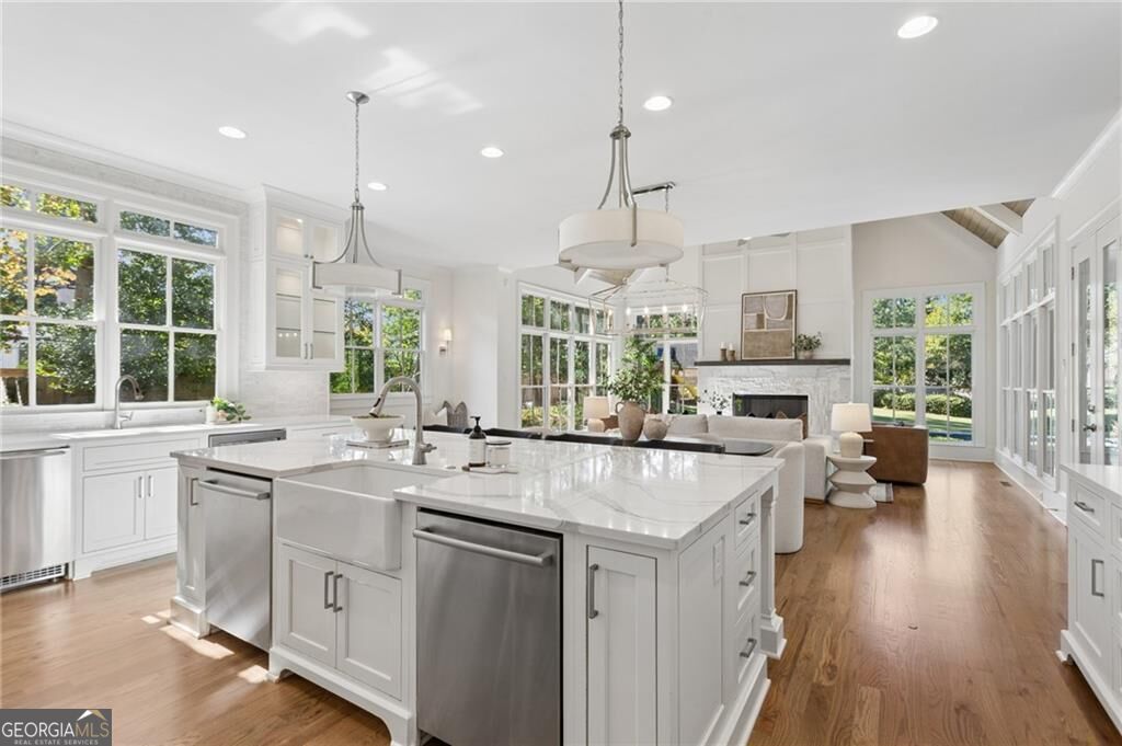 4566 Dudley Lane Sandy Springs GA 30327
