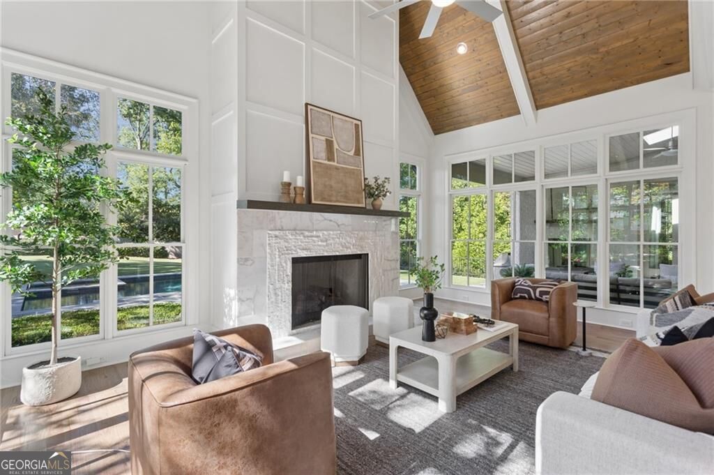 4566 Dudley Lane Sandy Springs GA 30327