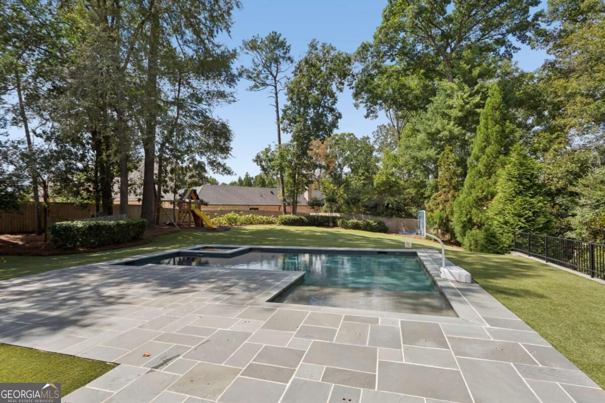 4566 Dudley Lane Sandy Springs GA 30327