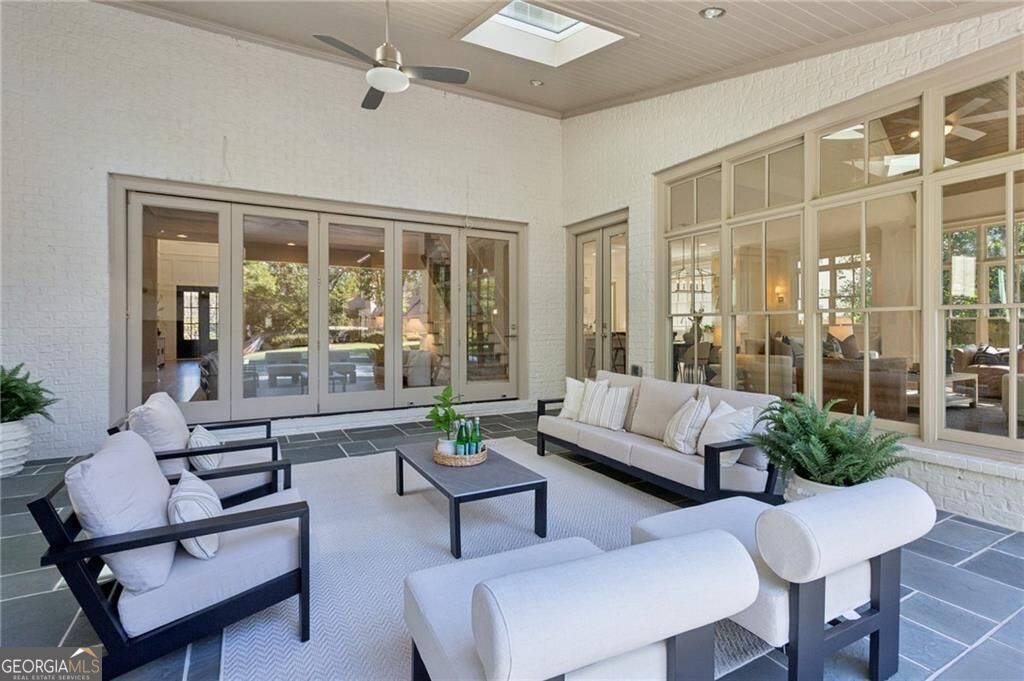 4566 Dudley Lane Sandy Springs GA 30327