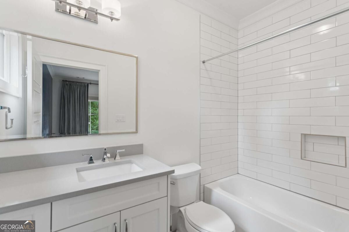 4566 Dudley Lane Sandy Springs GA 30327