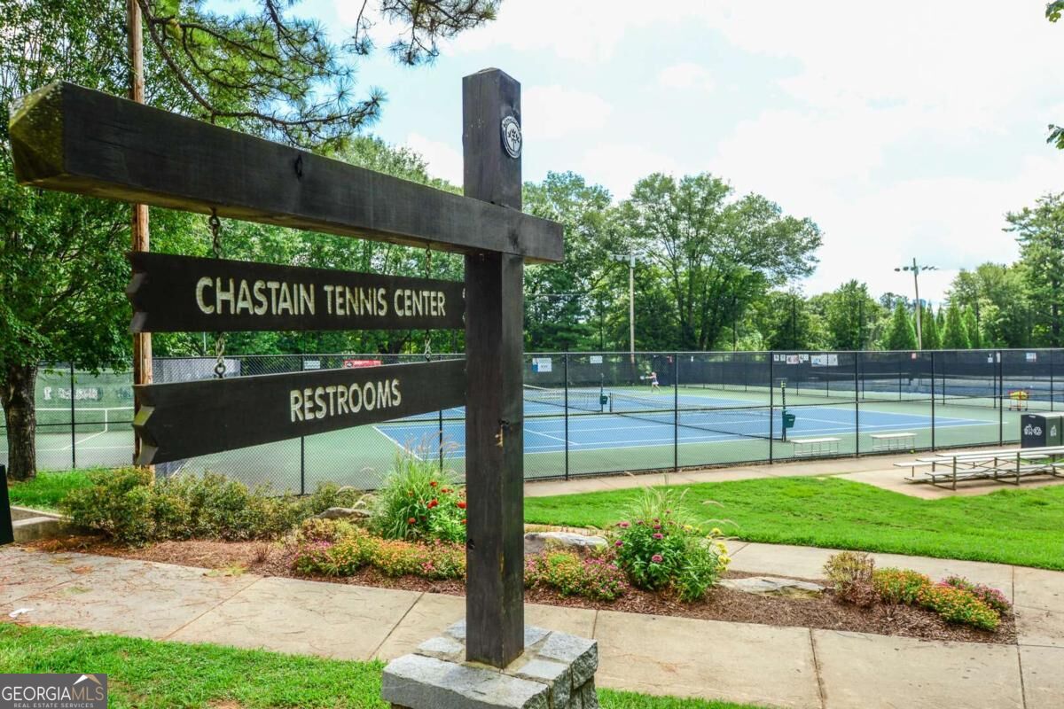 4566 Dudley Lane Sandy Springs GA 30327