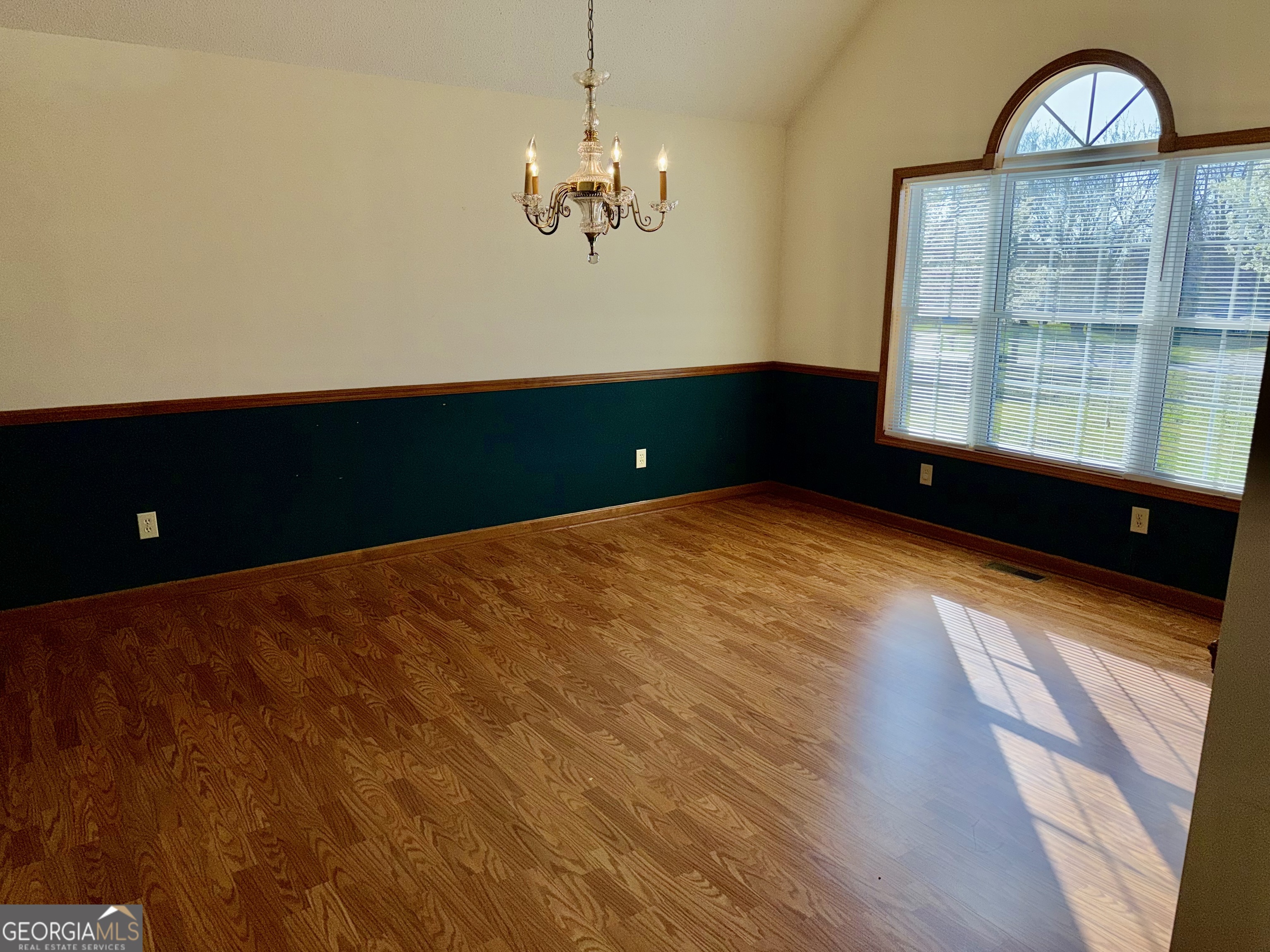 494 S Broad Street Bowman GA 30624