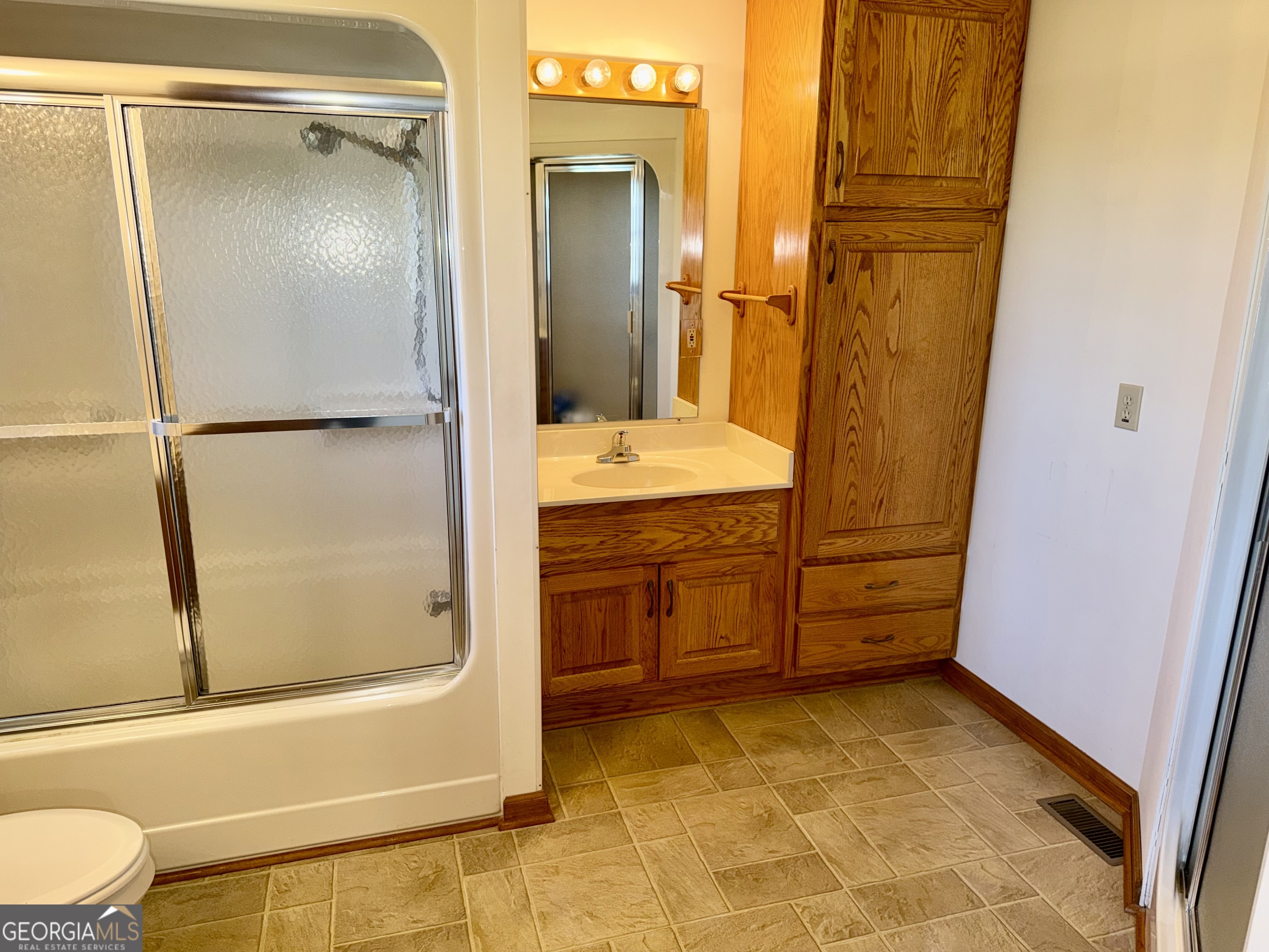 494 S Broad Street Bowman GA 30624
