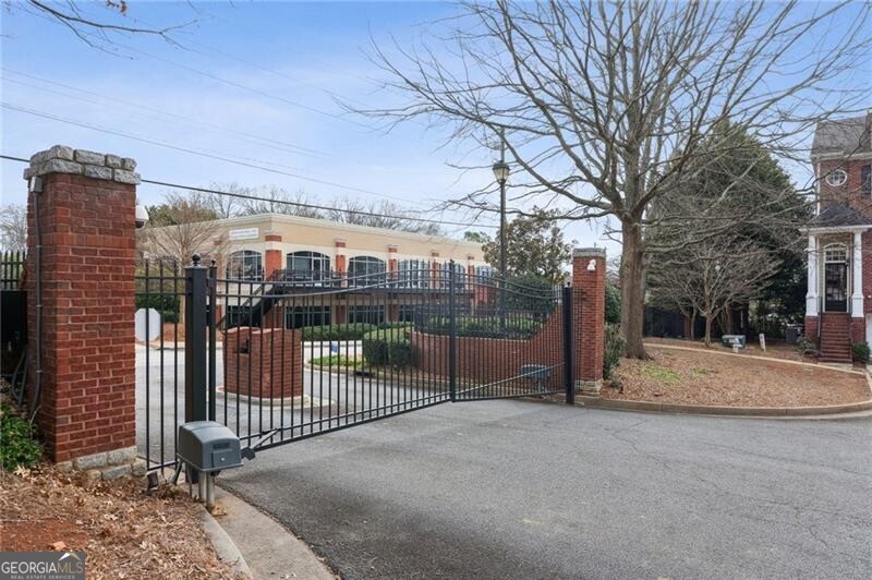250 Mclaren Gates Drive Marietta GA 30060