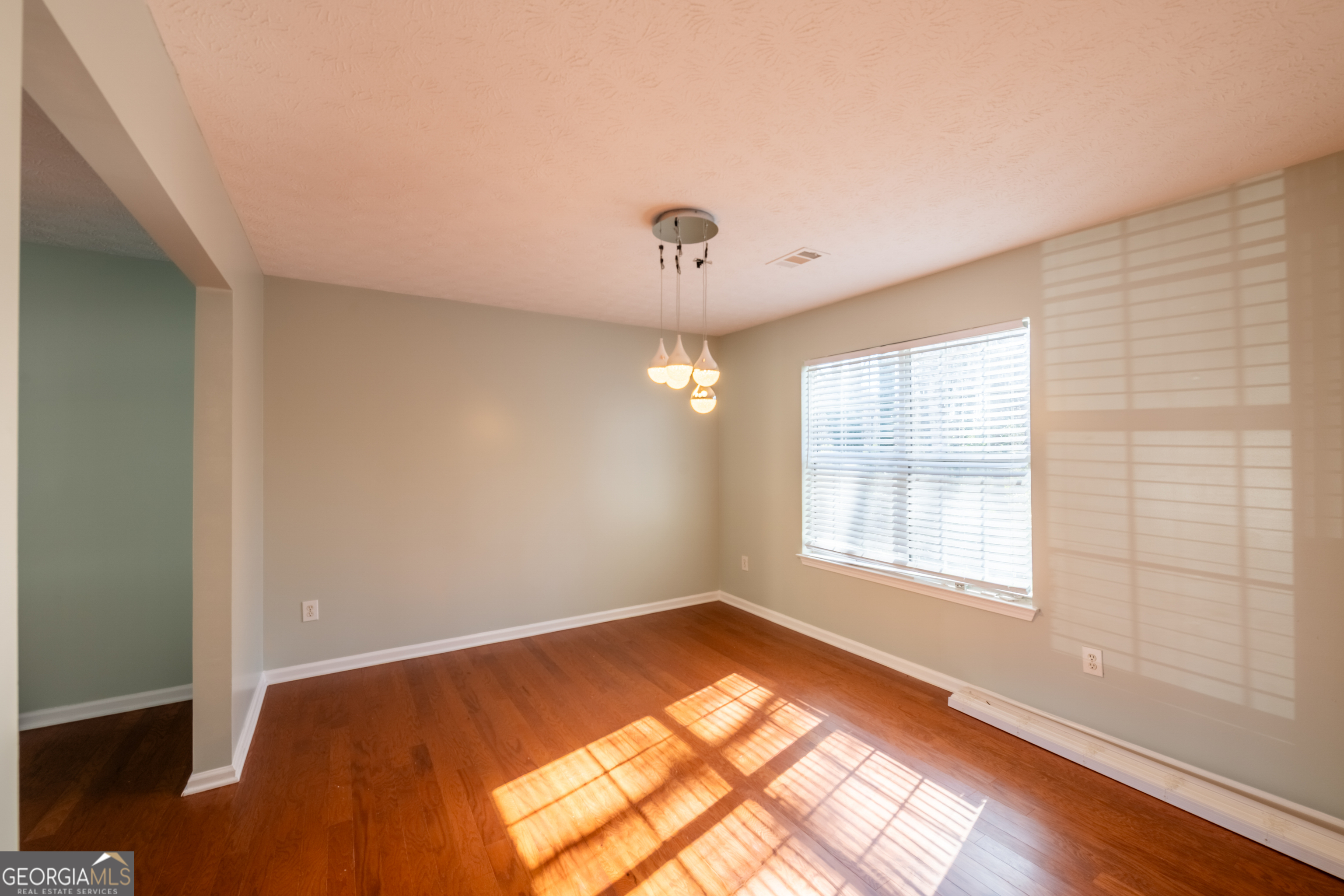 1382 Stoneleigh Way Stone Mountain GA 30088