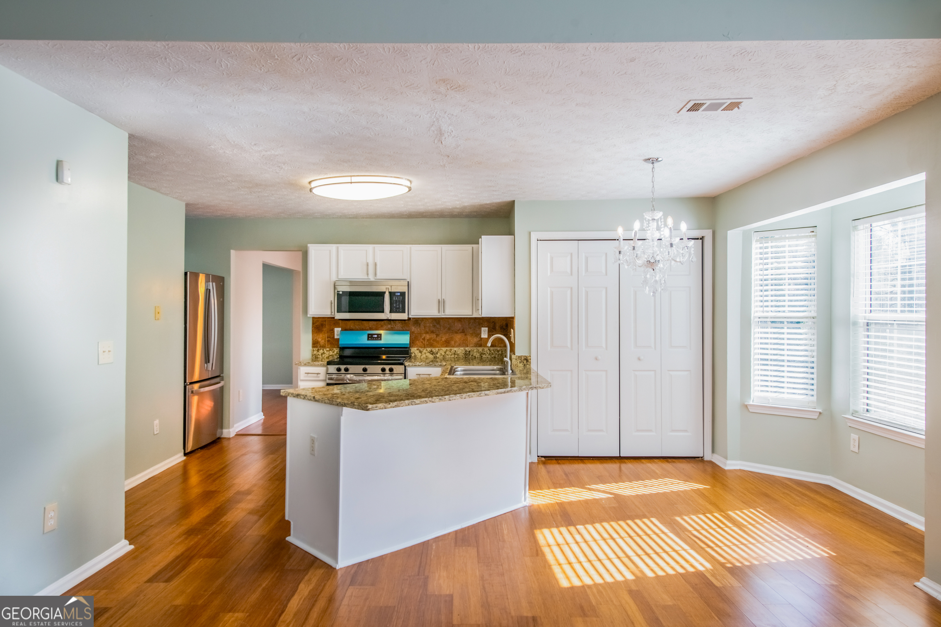 1382 Stoneleigh Way Stone Mountain GA 30088