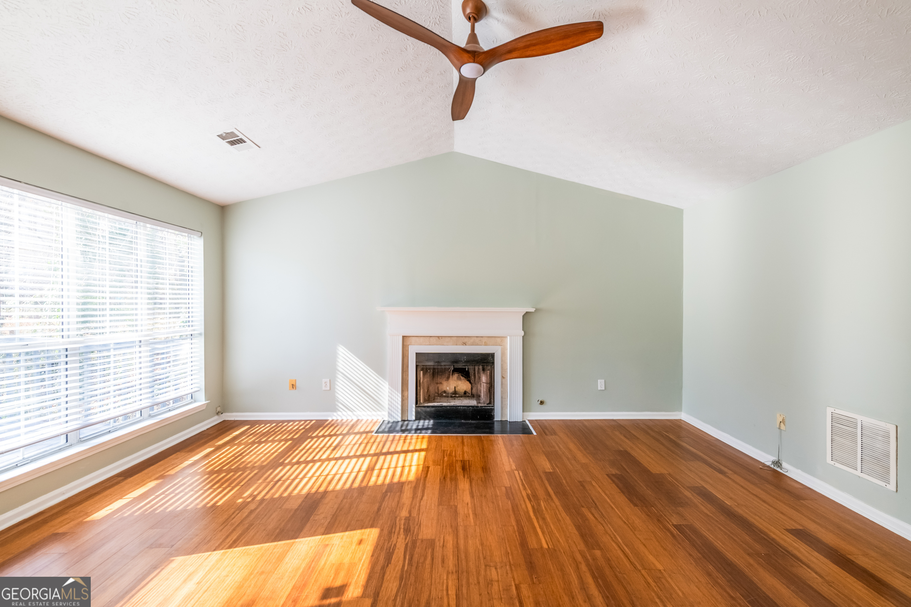 1382 Stoneleigh Way Stone Mountain GA 30088