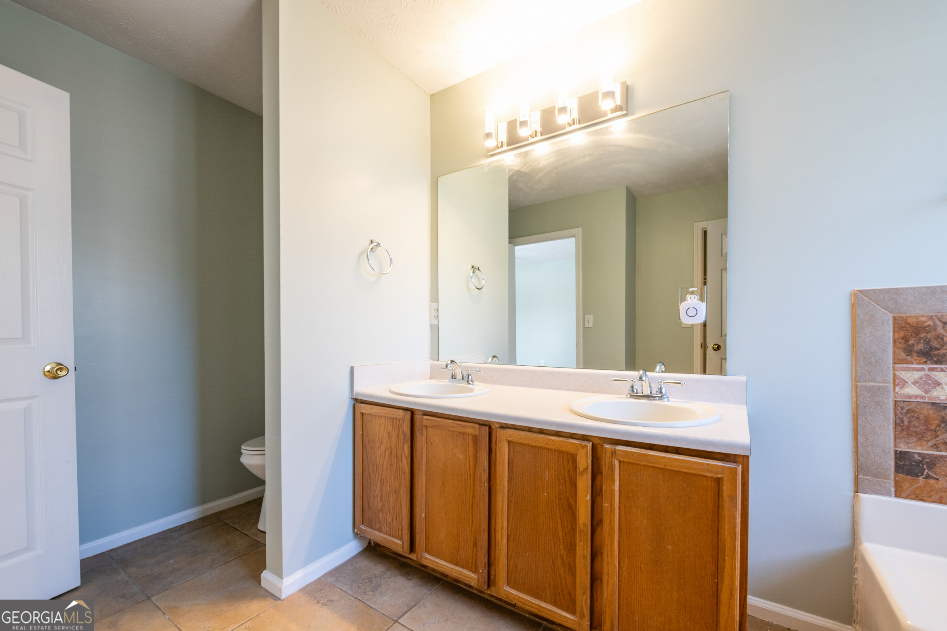 1382 Stoneleigh Way Stone Mountain GA 30088