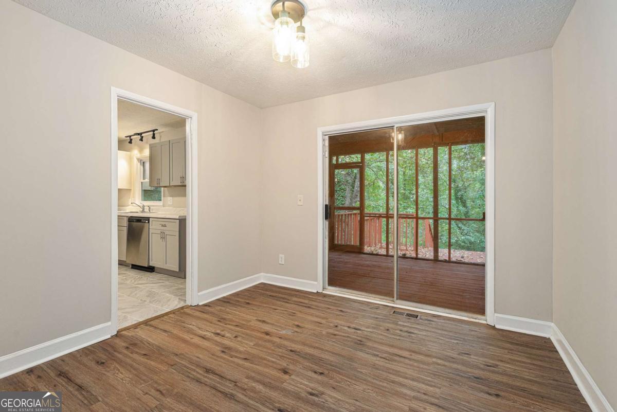 1513 Spruce Ridge Way Stone Mountain GA 30083