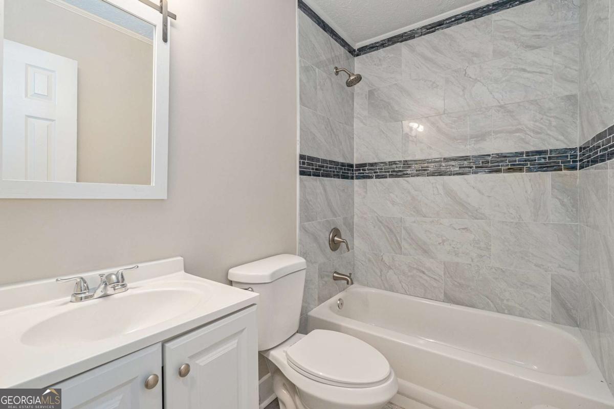 1513 Spruce Ridge Way Stone Mountain GA 30083