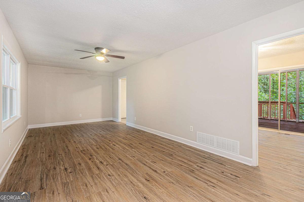 1513 Spruce Ridge Way Stone Mountain GA 30083