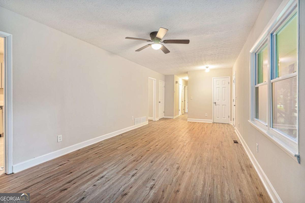 1513 Spruce Ridge Way Stone Mountain GA 30083