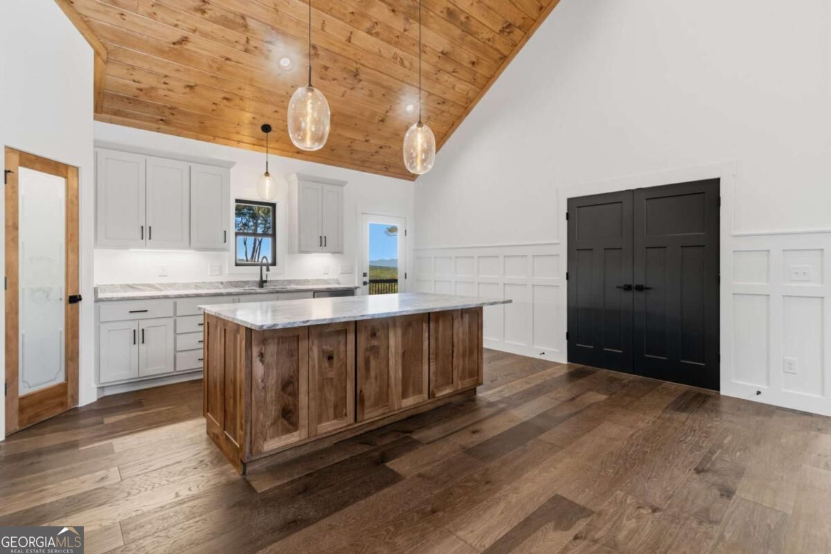640 Hickory Ridge Ellijay GA 30536