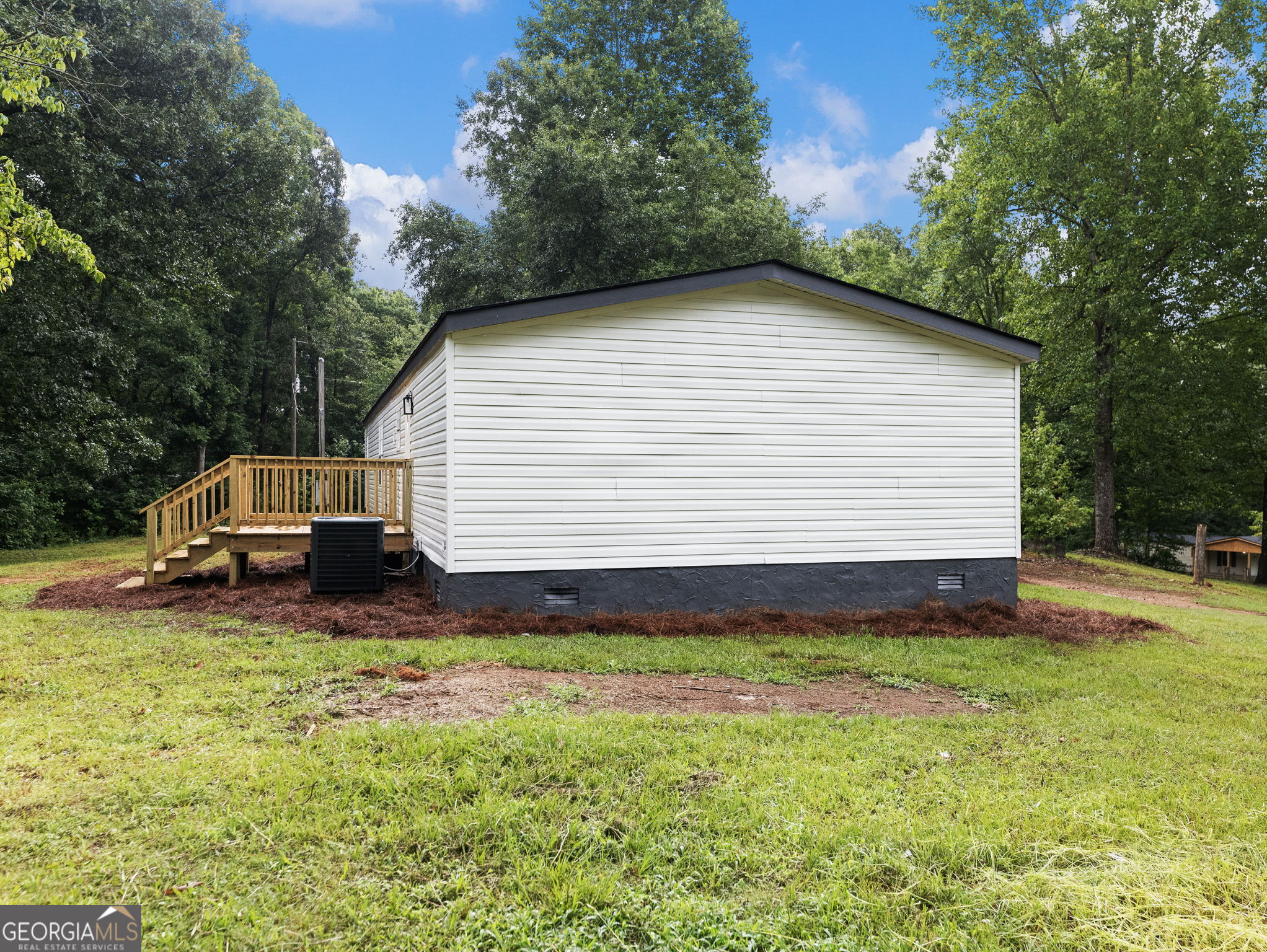 1114 Neal Road Commerce GA 30530