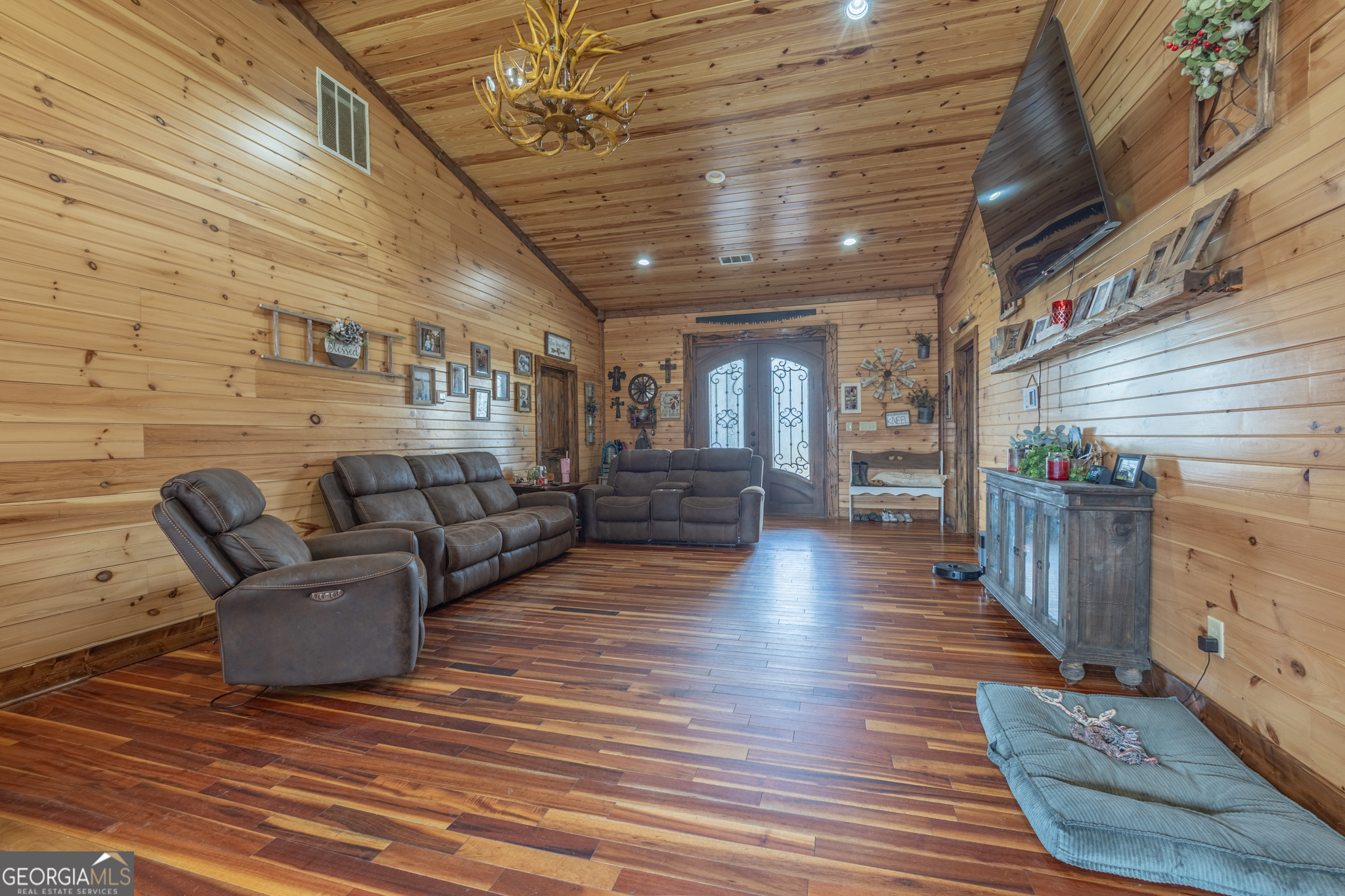 45 J. Davis Road Tallapoosa GA 30176
