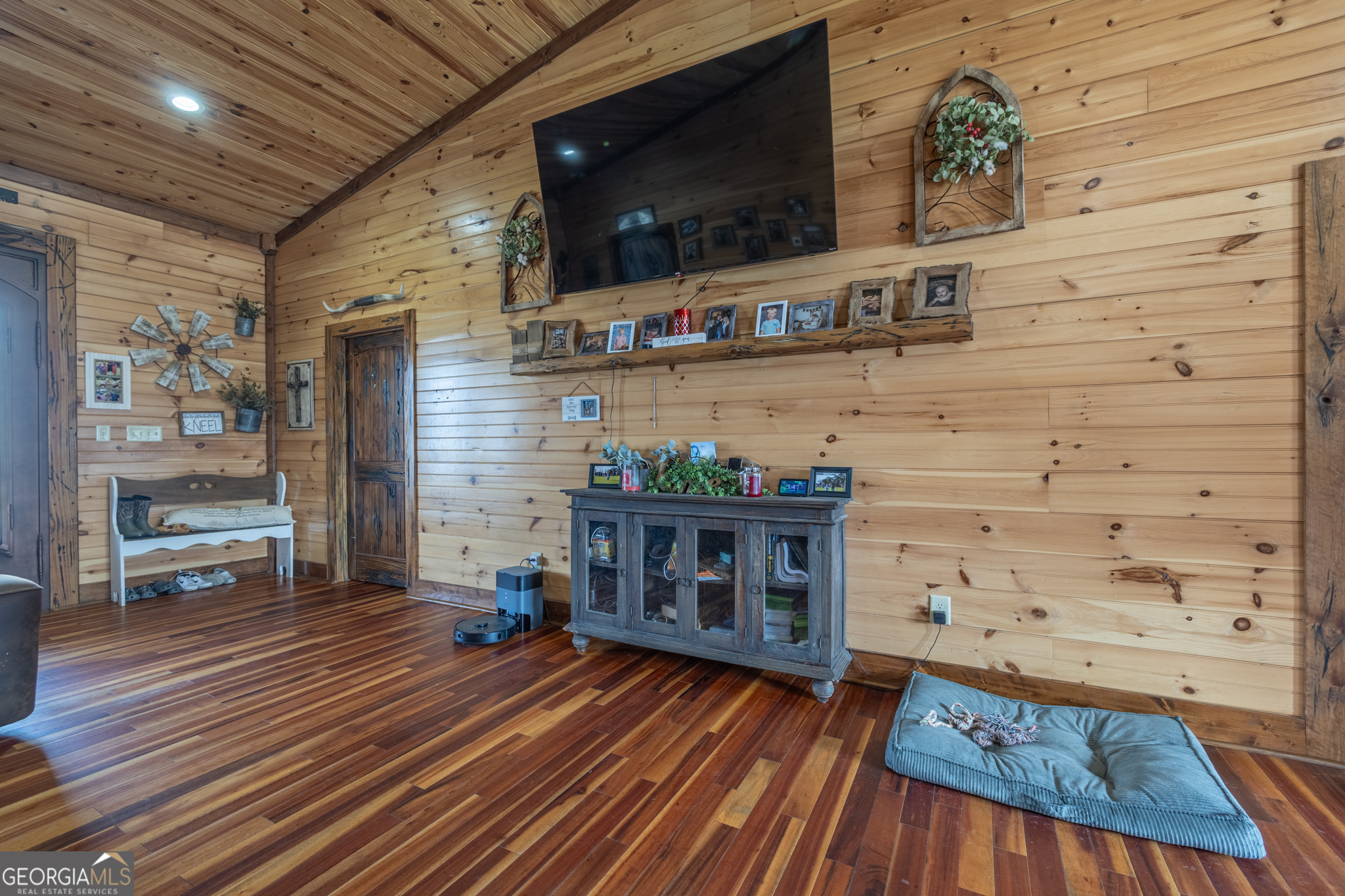 45 J. Davis Road Tallapoosa GA 30176
