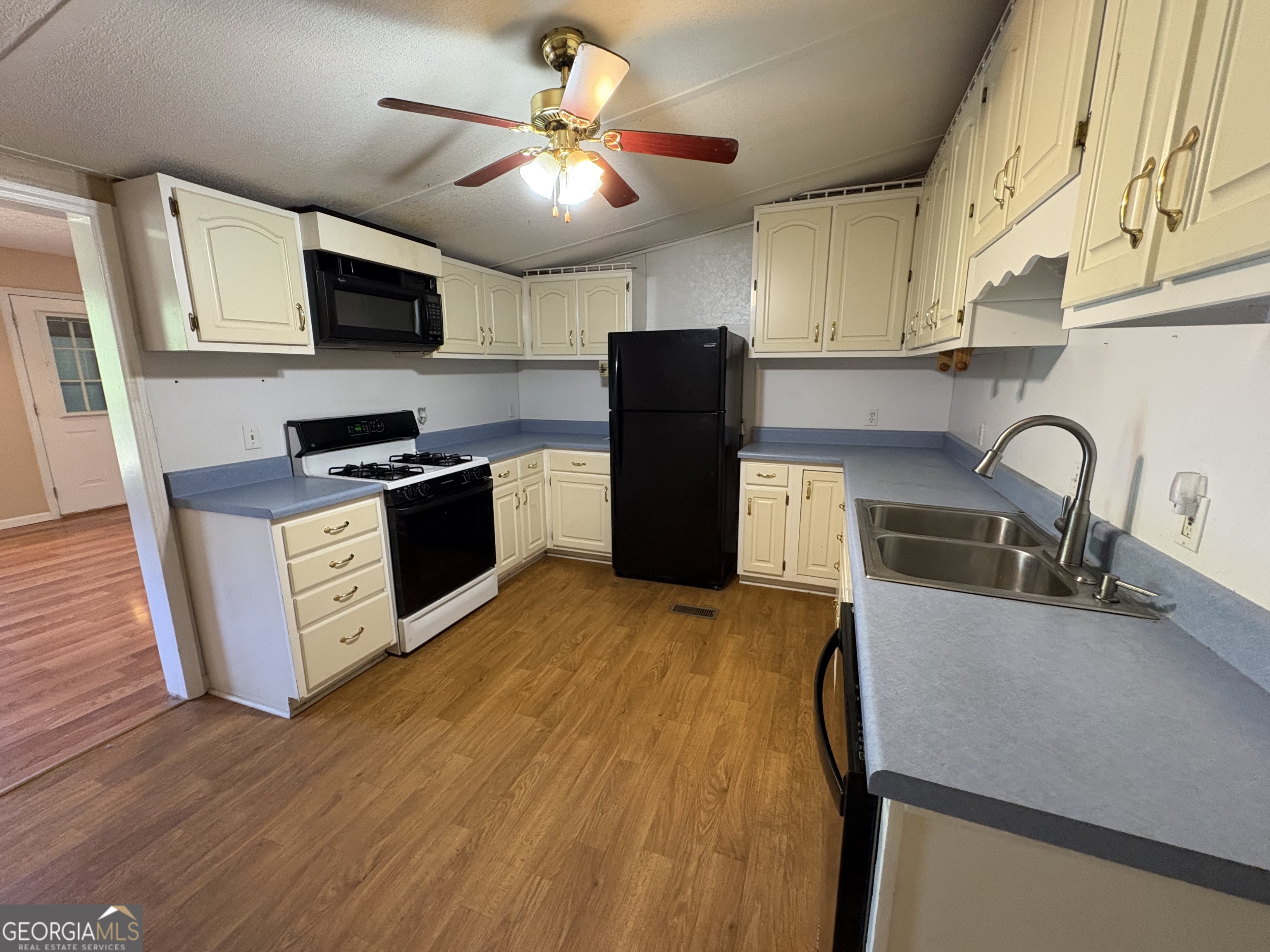 1180 Ga Highway 126 Cadwell GA 31009