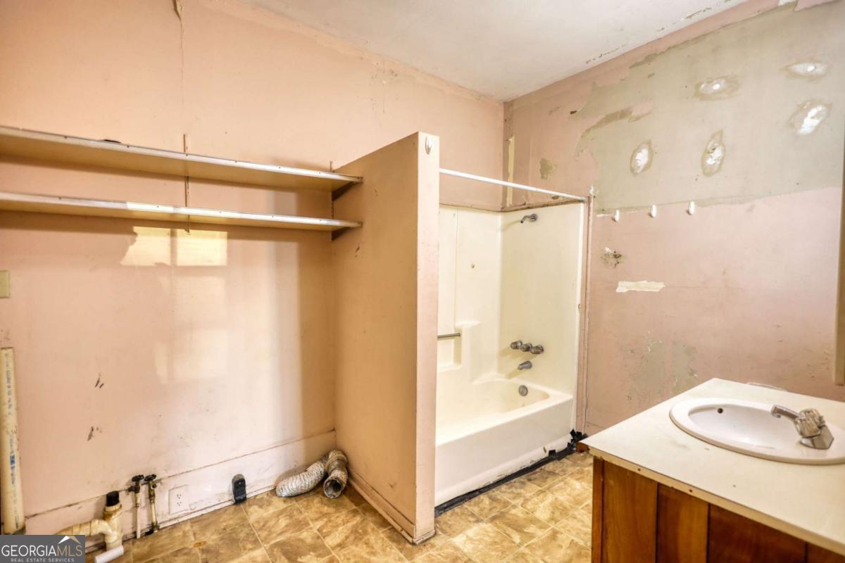 3195 Highway 213 Mansfield GA 30055